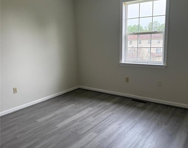 48 Olde Penn Drive - Photo Thumbnail 29