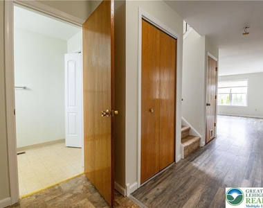 48 Olde Penn Drive - Photo Thumbnail 5