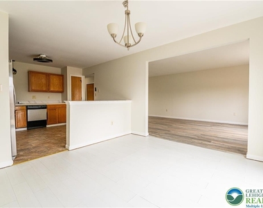 48 Olde Penn Drive - Photo Thumbnail 12