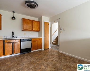48 Olde Penn Drive - Photo Thumbnail 15