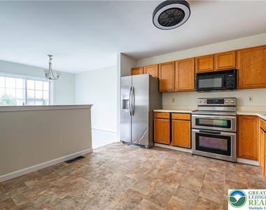 48 Olde Penn Drive - Photo Thumbnail 13