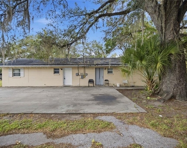 421 Ne 26th Court - Photo Thumbnail 1