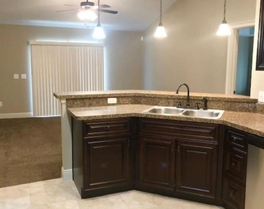 16941 Sw 43rd Court Road - Photo Thumbnail 4