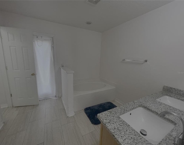 4535 Sw 42nd Street - Photo Thumbnail 18