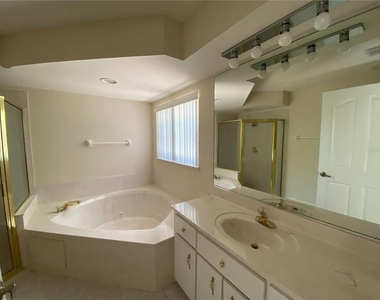 15980 Sw 27th Avenue Road - Photo Thumbnail 14