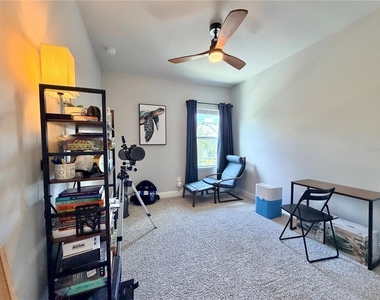 660 Rosewood Way - Photo Thumbnail 23