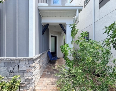 660 Rosewood Way - Photo Thumbnail 1