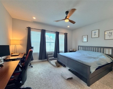 660 Rosewood Way - Photo Thumbnail 21