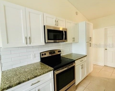 2678 Forest View Lane - Photo Thumbnail 11
