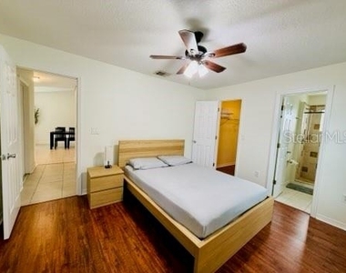 2678 Forest View Lane - Photo Thumbnail 13