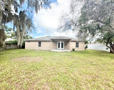 1081 Leeward Drive - Photo Thumbnail 17