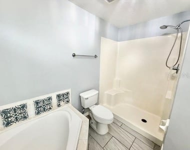 1081 Leeward Drive - Photo Thumbnail 9