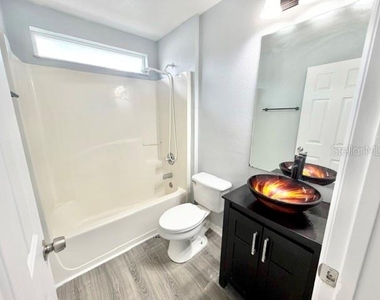 1081 Leeward Drive - Photo Thumbnail 13