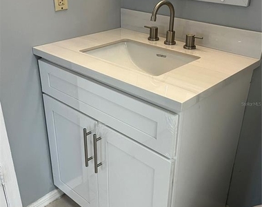 537 Sun Ridge Place - Photo Thumbnail 43