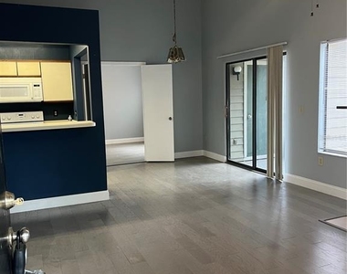 537 Sun Ridge Place - Photo Thumbnail 6