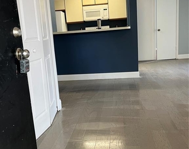 537 Sun Ridge Place - Photo Thumbnail 17