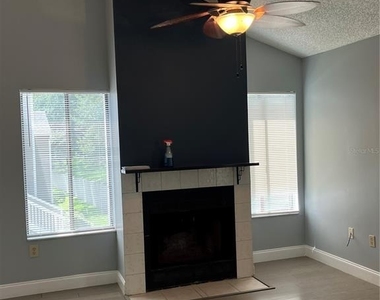 537 Sun Ridge Place - Photo Thumbnail 8