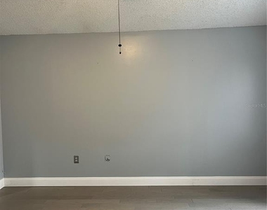 537 Sun Ridge Place - Photo Thumbnail 15