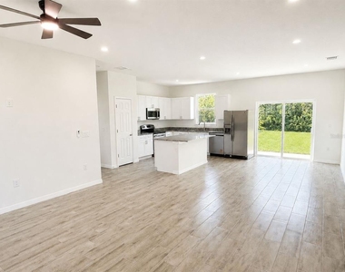 15010 Community Avenue - Photo Thumbnail 11