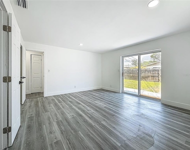 1755 Shore Acres Boulevard Ne - Photo Thumbnail 20