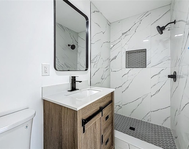 1755 Shore Acres Boulevard Ne - Photo Thumbnail 22