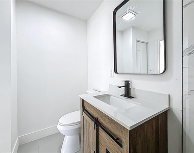 1755 Shore Acres Boulevard Ne - Photo Thumbnail 24