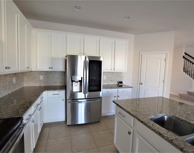 4358 Silver Creek Street - Photo Thumbnail 8