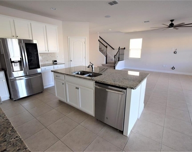 4358 Silver Creek Street - Photo Thumbnail 10