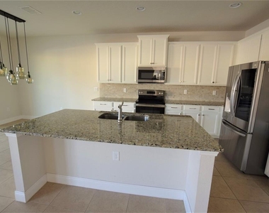 4358 Silver Creek Street - Photo Thumbnail 6