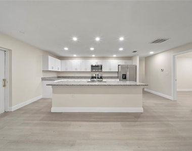 2662 Derbyshire Road - Photo Thumbnail 7