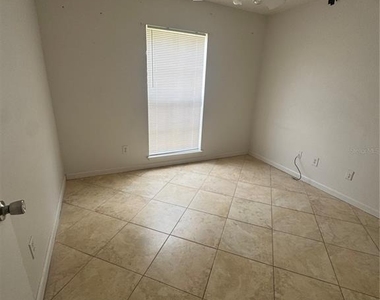 11128 Sylvan Pond Circle - Photo Thumbnail 9