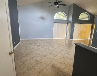 11128 Sylvan Pond Circle - Photo Thumbnail 5