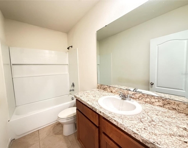 1249 Yellow Finch Drive - Photo Thumbnail 15