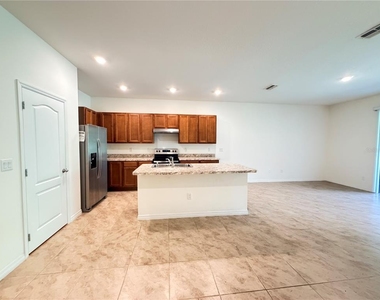 1249 Yellow Finch Drive - Photo Thumbnail 5