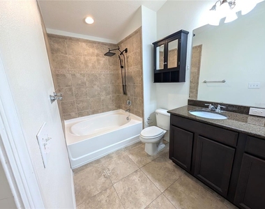 14161 Stowbridge Avenue - Photo Thumbnail 19