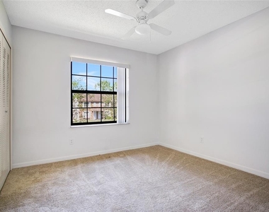 2721 Gray Fox Lane - Photo Thumbnail 8