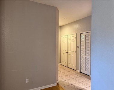 586 Brantley Terrace Way - Photo Thumbnail 5