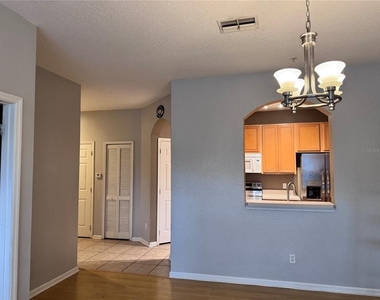 586 Brantley Terrace Way - Photo Thumbnail 4
