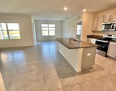 628 Greymount Street - Photo Thumbnail 5