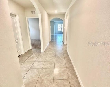 628 Greymount Street - Photo Thumbnail 3