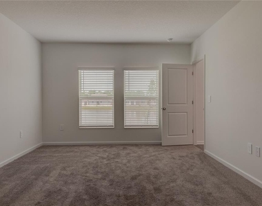 1490 Brentwood Drive - Photo Thumbnail 23