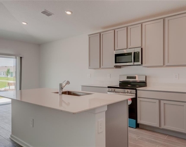 1490 Brentwood Drive - Photo Thumbnail 20