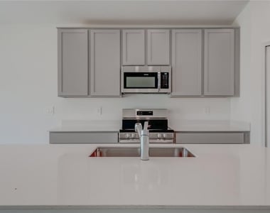 1490 Brentwood Drive - Photo Thumbnail 18