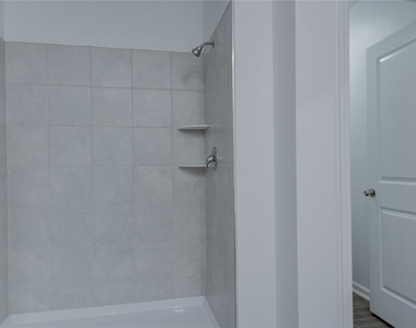 1490 Brentwood Drive - Photo Thumbnail 27