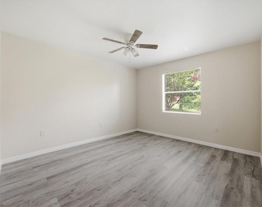 3004 Parkway Boulevard - Photo Thumbnail 10