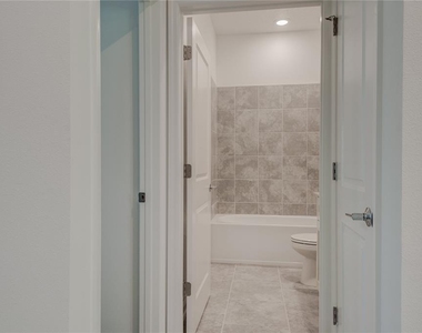 2207 Sweet Honey Lane - Photo Thumbnail 7