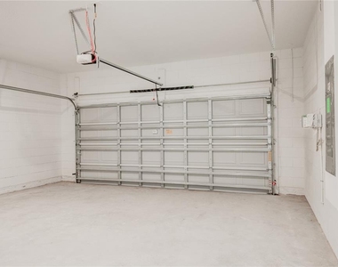 2207 Sweet Honey Lane - Photo Thumbnail 21