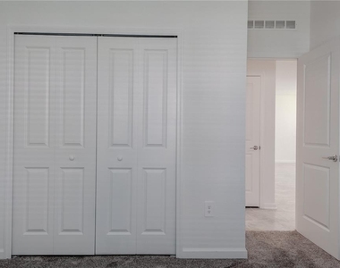 2207 Sweet Honey Lane - Photo Thumbnail 9