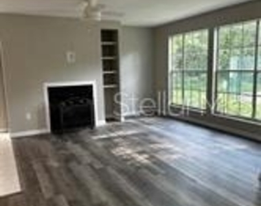 713 Sandy Court - Photo Thumbnail 6