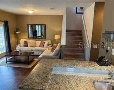 8962 Silver Place - Photo Thumbnail 12